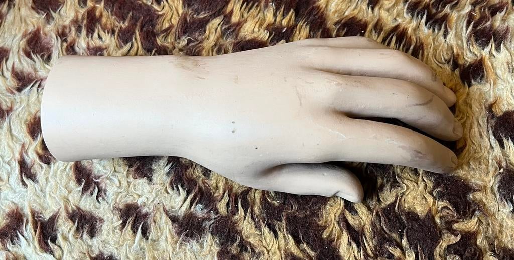 Oude Hand van Etalage Pop - 25 euro, Ophalen of Verzenden