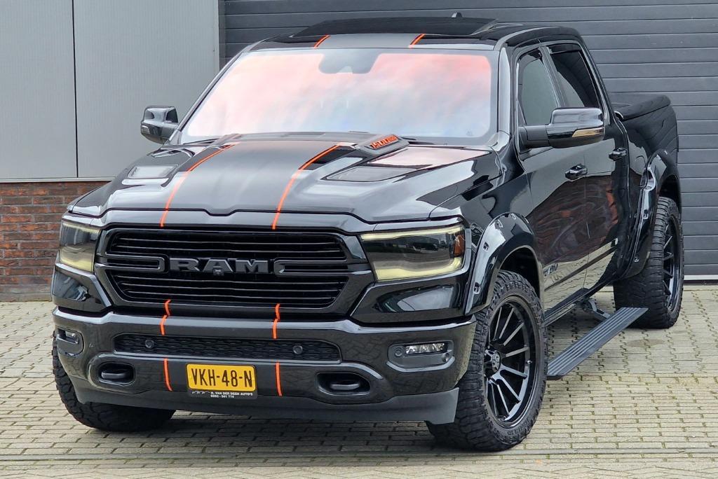 Ik zoek een Dodge RAM 1500 4x4 Lpg vanaf 2014 - 2024 inkoop, Auto's, Automaat, Zwart, Zwart, Bedrijf