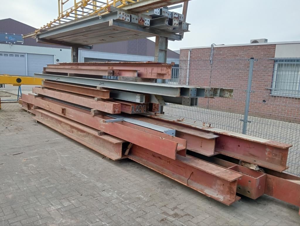 HEA HEB HEM stalen balken, lengte 1-12m, 1€/kg, constructie, Doe-het-zelf en Verbouw, Metalen, Ophalen of Verzenden, Zo goed als nieuw