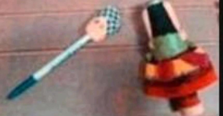 Houten poppetje met jurkje (klederdracht), Ophalen of Verzenden, Gebruikt