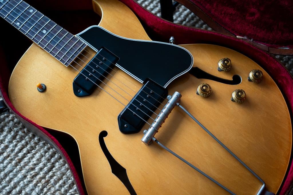 1957 Gibson ES 225TDN, Muziek en Instrumenten, Snaarinstrumenten | Gitaren | Elektrisch, Gebruikt, Hollow body, Ophalen of Verzenden