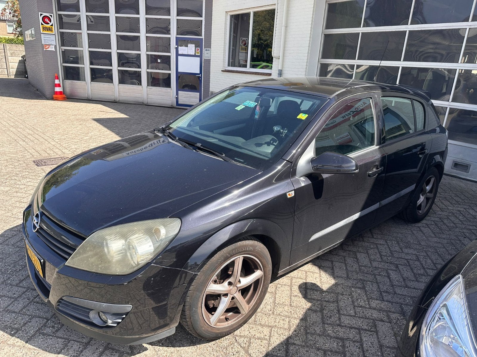 Opel Astra 1.6 16V 5D 77KW 2004 Zwart Nee Apk, Auto's, Voorwielaandrijving, 4 cilinders, 1165 kg, Zwart