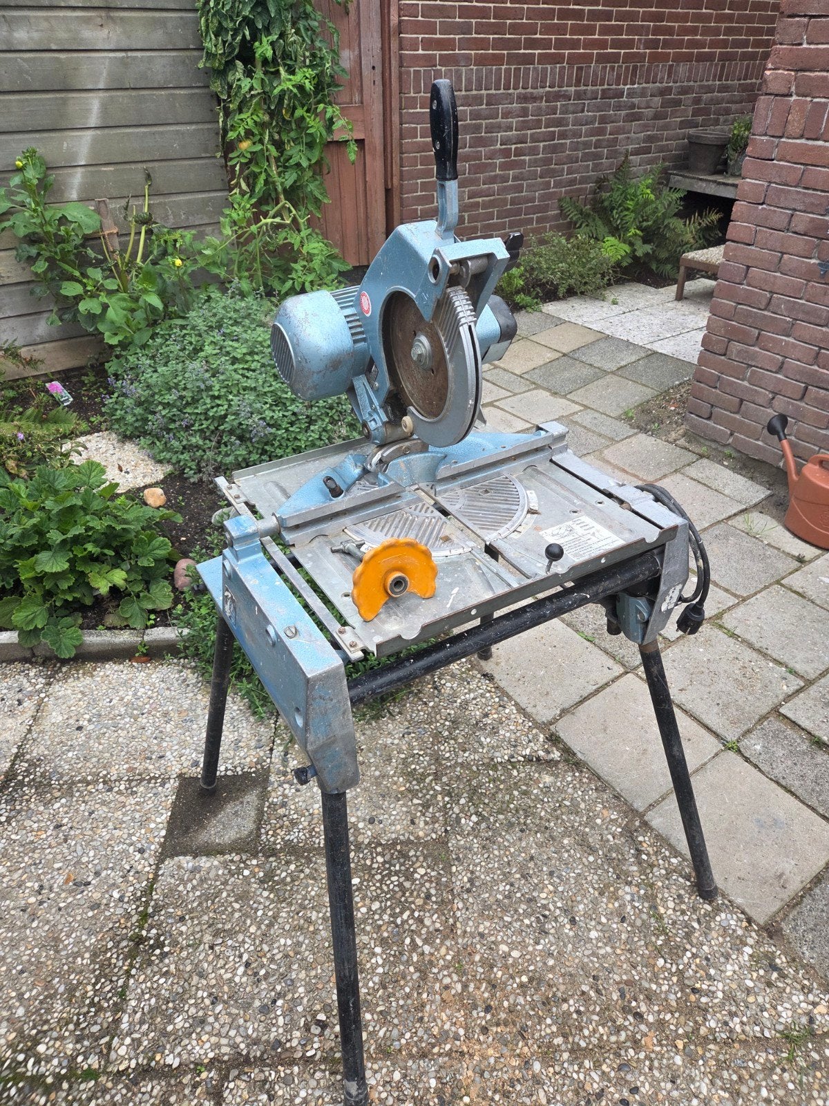 Elu TGS 172 afkort zaagtafel, Ophalen, Gebruikt, Afkortzaag, 30 tot 70 mm