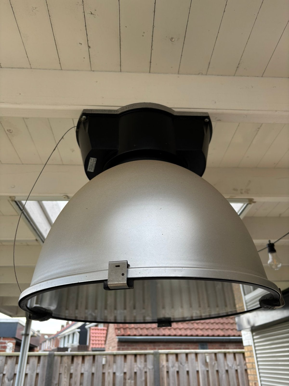 Te Koop: Oude Fabriekslamp, Ophalen, Zo goed als nieuw