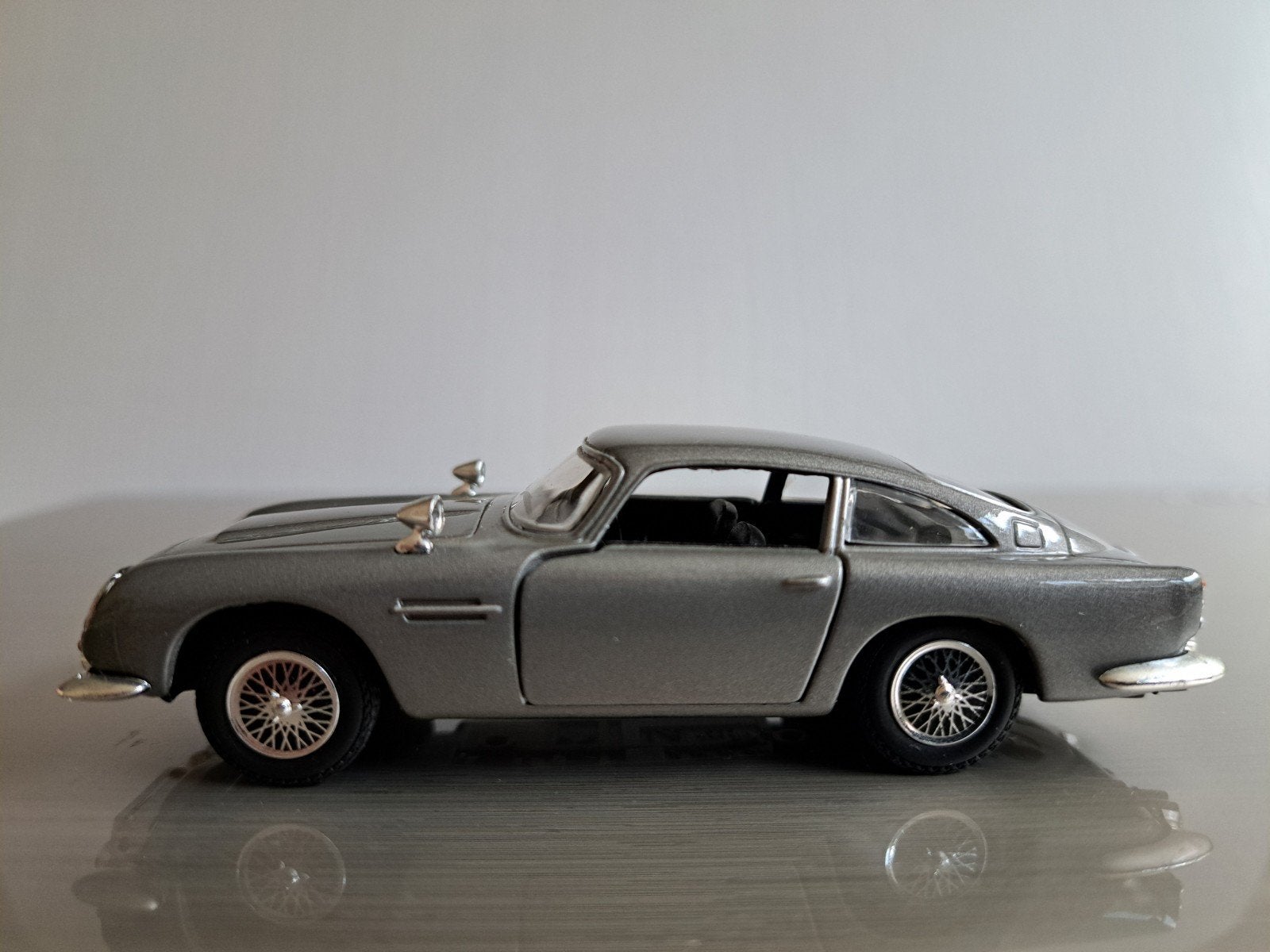 Aston Martin DB5, schaal 1:43, nieuw, Ophalen of Verzenden, Nieuw, Auto, Overige merken