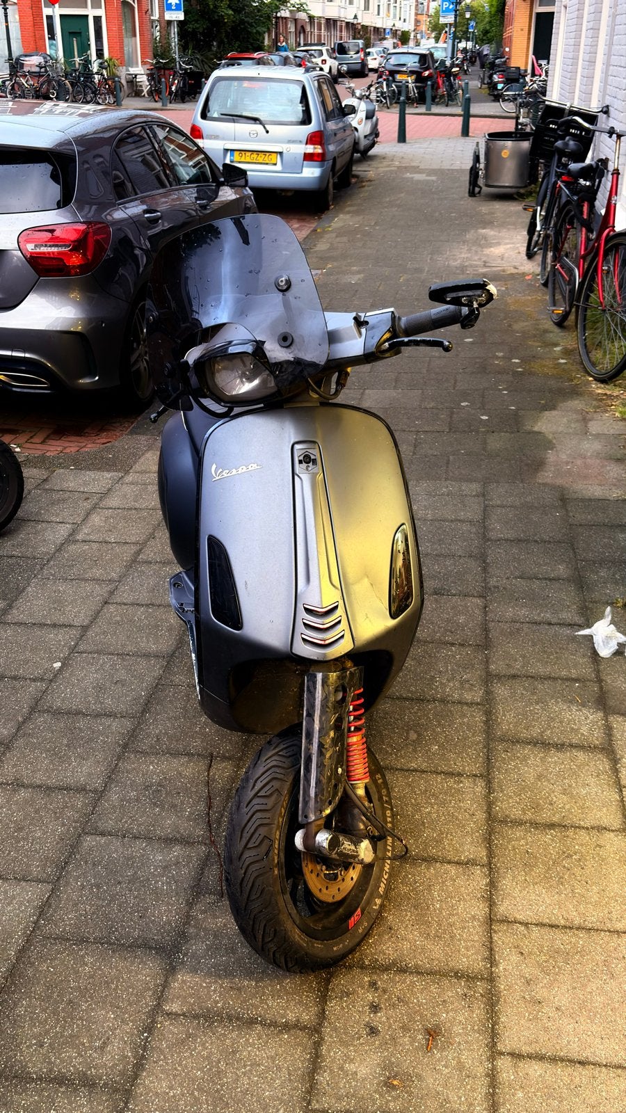 Vespa Sprint 80cc 2018 met problemen, Fietsen en Brommers, Scooters | Vespa, Ophalen, Gebruikt, Overige modellen, Maximaal 45 km/u