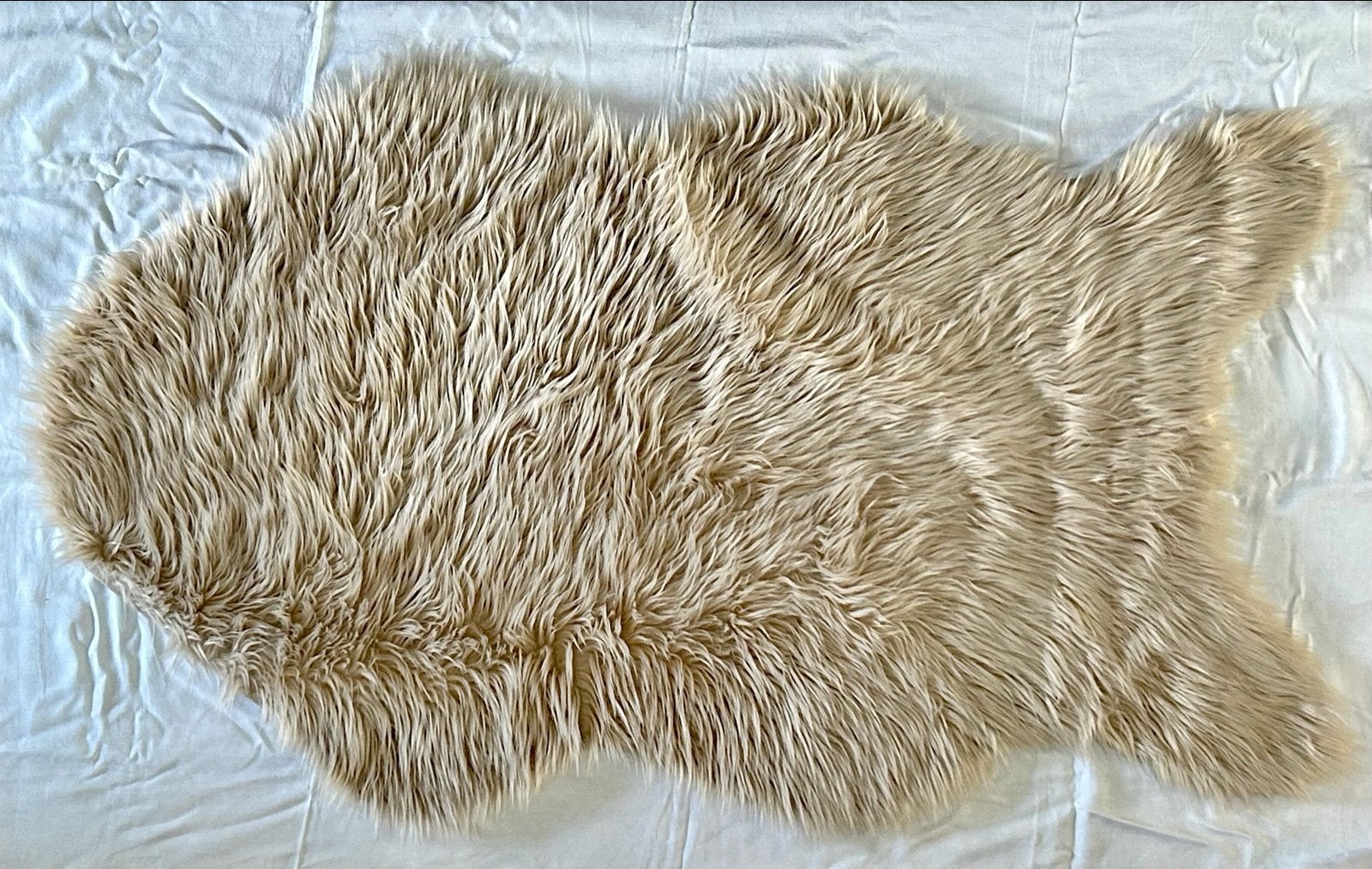 Schapenvacht  O ‘Malley decorations., 100 tot 150 cm, Beige, Zo goed als nieuw, Overige vormen