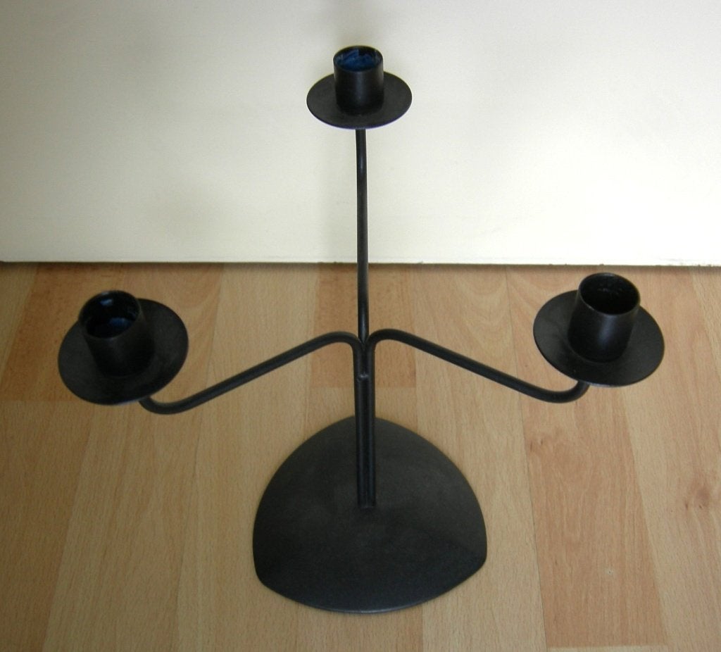 3 Armige Kandelaar Metaal. Hoogte: 23 cm. Armlengte: 10 cm., Zwart, Ophalen of Verzenden, Zo goed als nieuw, Metaal