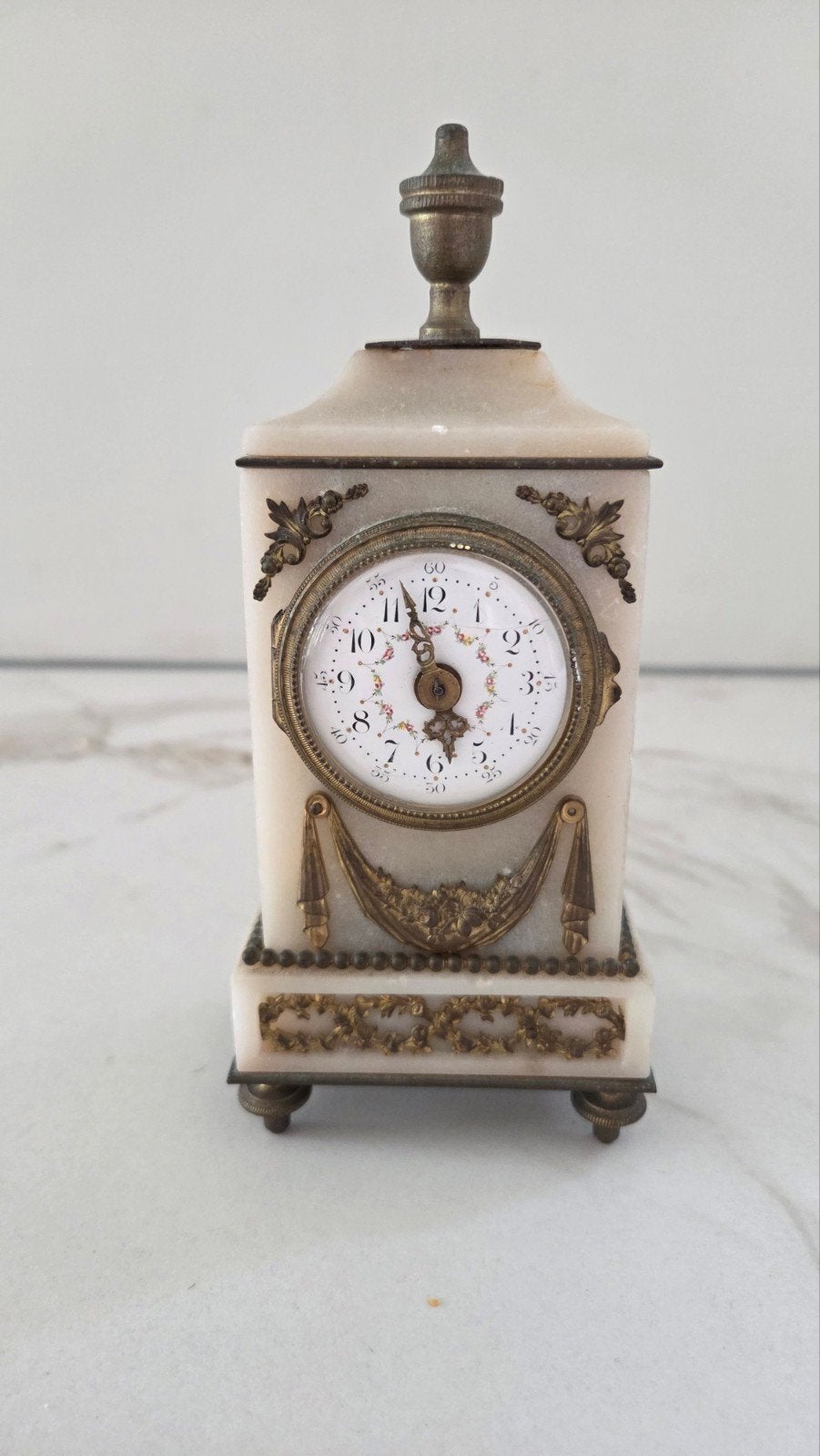 Franse pendule van zwaar marmer en brons, Antiek en Kunst, Antiek | Klokken, Verzenden