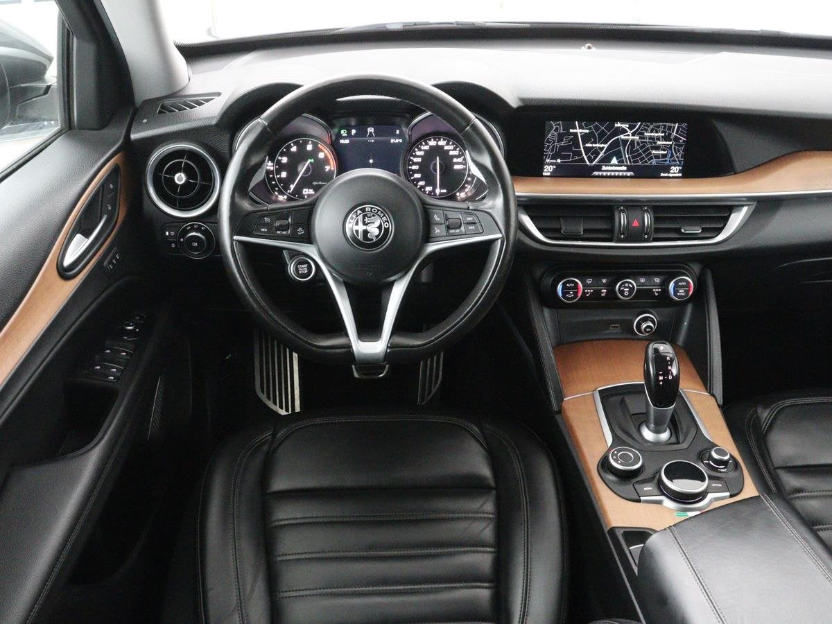 Alfa Romeo Stelvio 2.0 T AWD First Edition | Panoramadak | L, Auto's, Alfa Romeo, Automaat, 4 cilinders, Bedrijf, Vierwielaandrijving