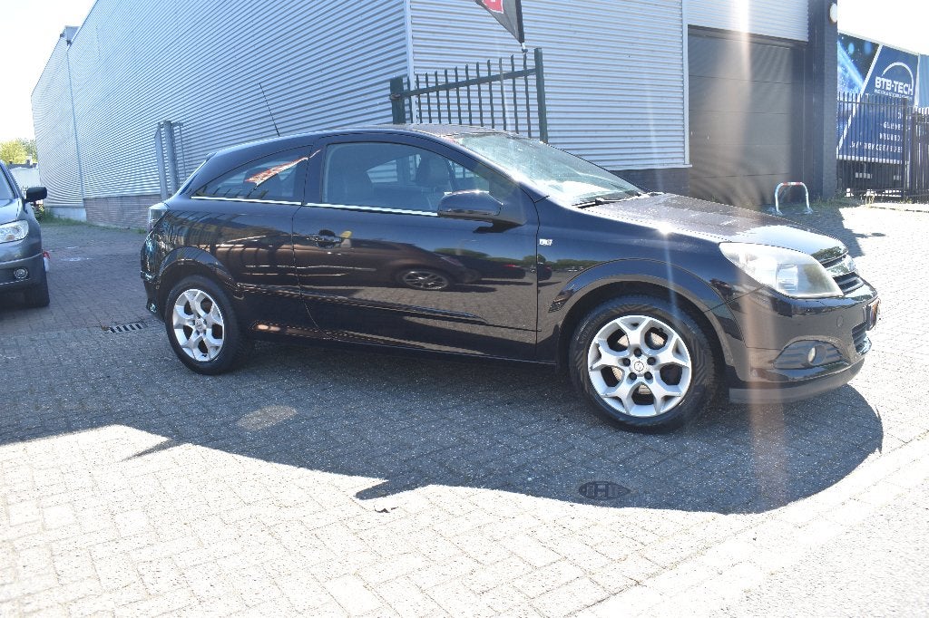 Opel Astra 1.6 16V GTC 2007 Zwart  NIEUWE APK, Auto's, Voorwielaandrijving, 15 km/l, 1145 kg, 4 cilinders