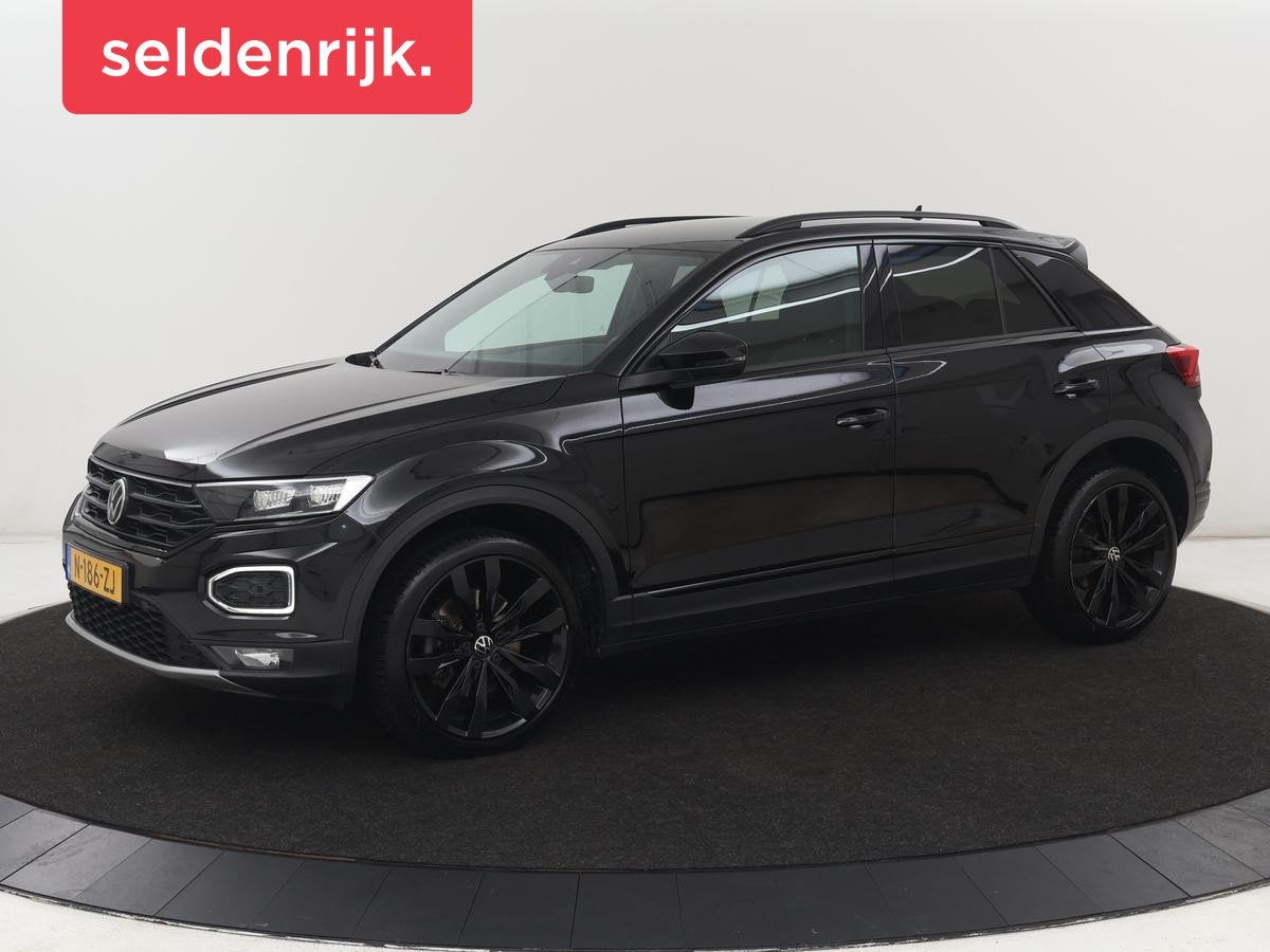 Volkswagen T-Roc 1.5 TSI Sport | Carplay | Virtual Cockpit |, Voorwielaandrijving, Stof, 150 pk, Zwart