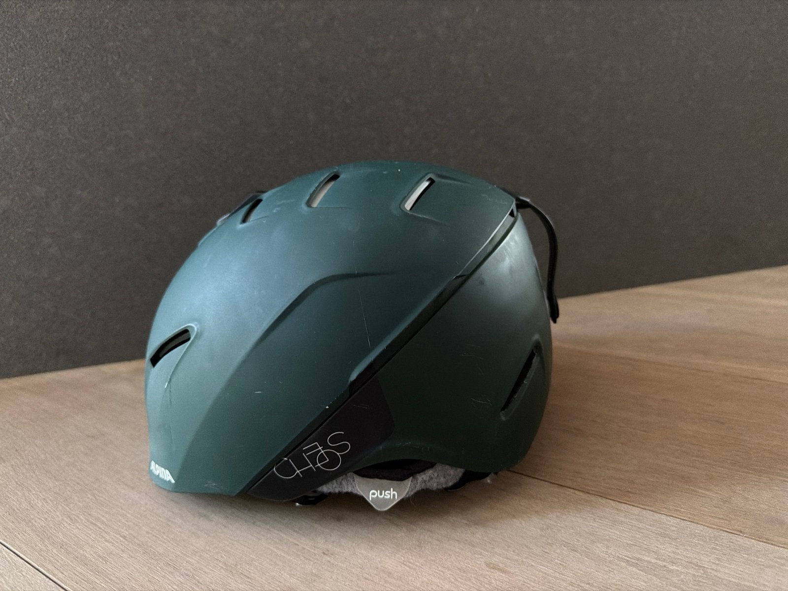 Alpina skihelm / snowboardhelm - Donkergroen, Ophalen of Verzenden, Gedragen