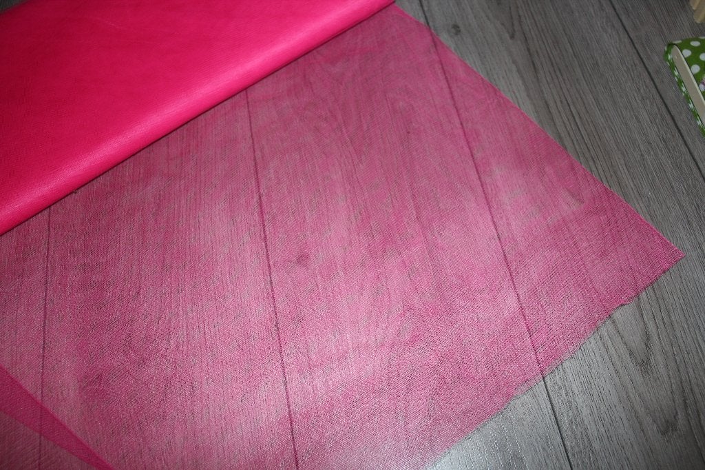 Uni tule stof - roze #2524 €2 p/m, Overige materialen, 120 cm of meer, Ophalen of Verzenden, Roze
