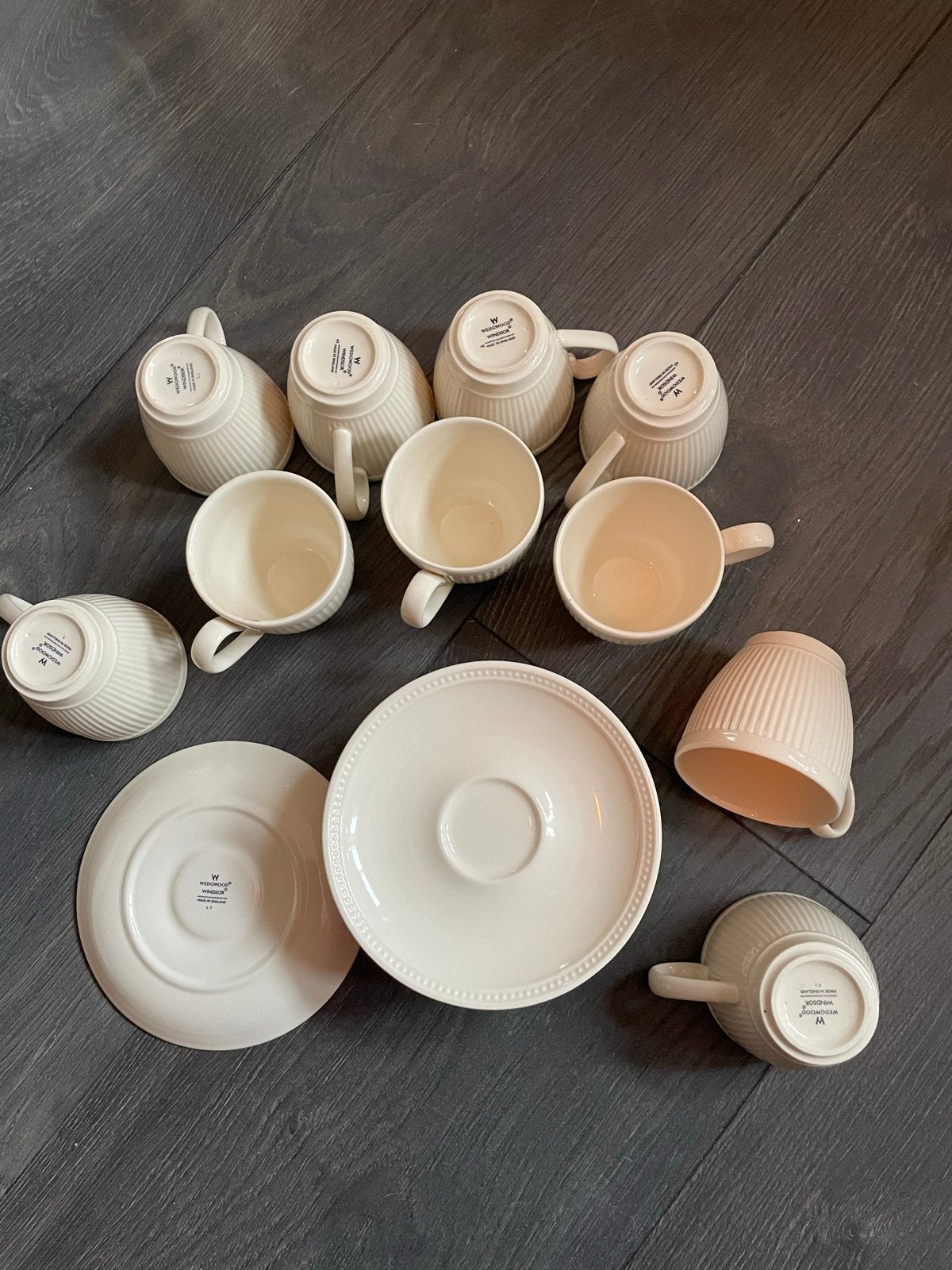 Wedgwood Windsor 10 kop en schotels - Nieuwstaat, Klassiek, Nieuw, Ophalen of Verzenden, Kop(pen) en/of Schotel(s)