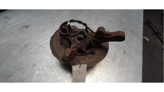 Fusee rechts-voor van een Citroen C-Crosser, Gebruikt, -, Ophalen of Verzenden, -