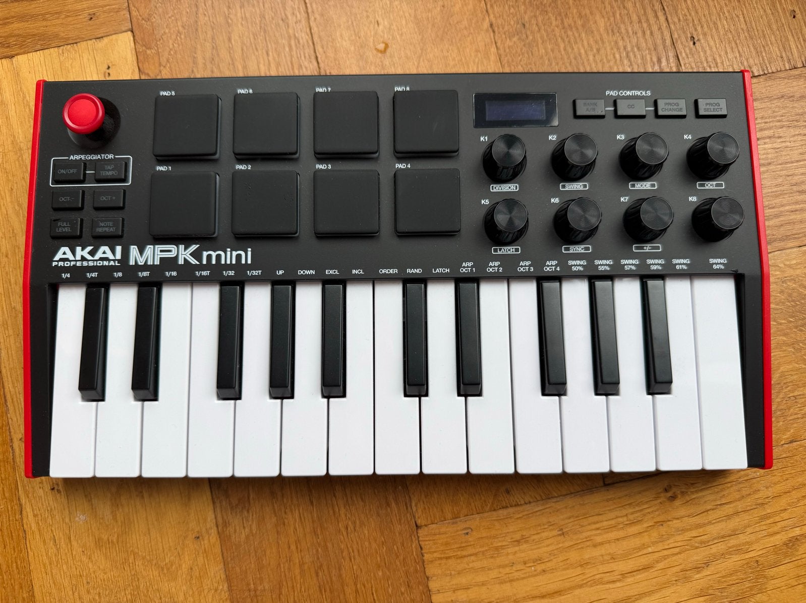 Akai MPK Mini MIDI-controller - Nieuw in doos, Muziek en Instrumenten, Synthesizers, Nieuw, Overige aantallen, Met midi-aansluiting