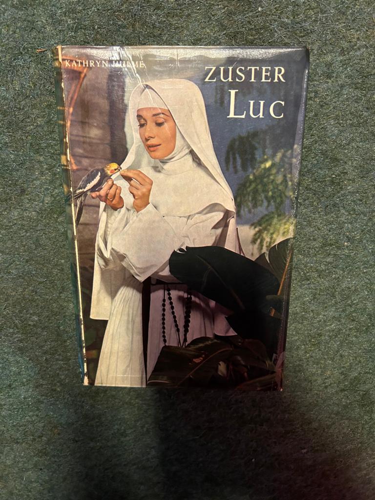 Zuster Luc - Kathryn Hulme (De Fontein, 1957), Boeken, Ophalen of Verzenden, Gelezen, Nederland