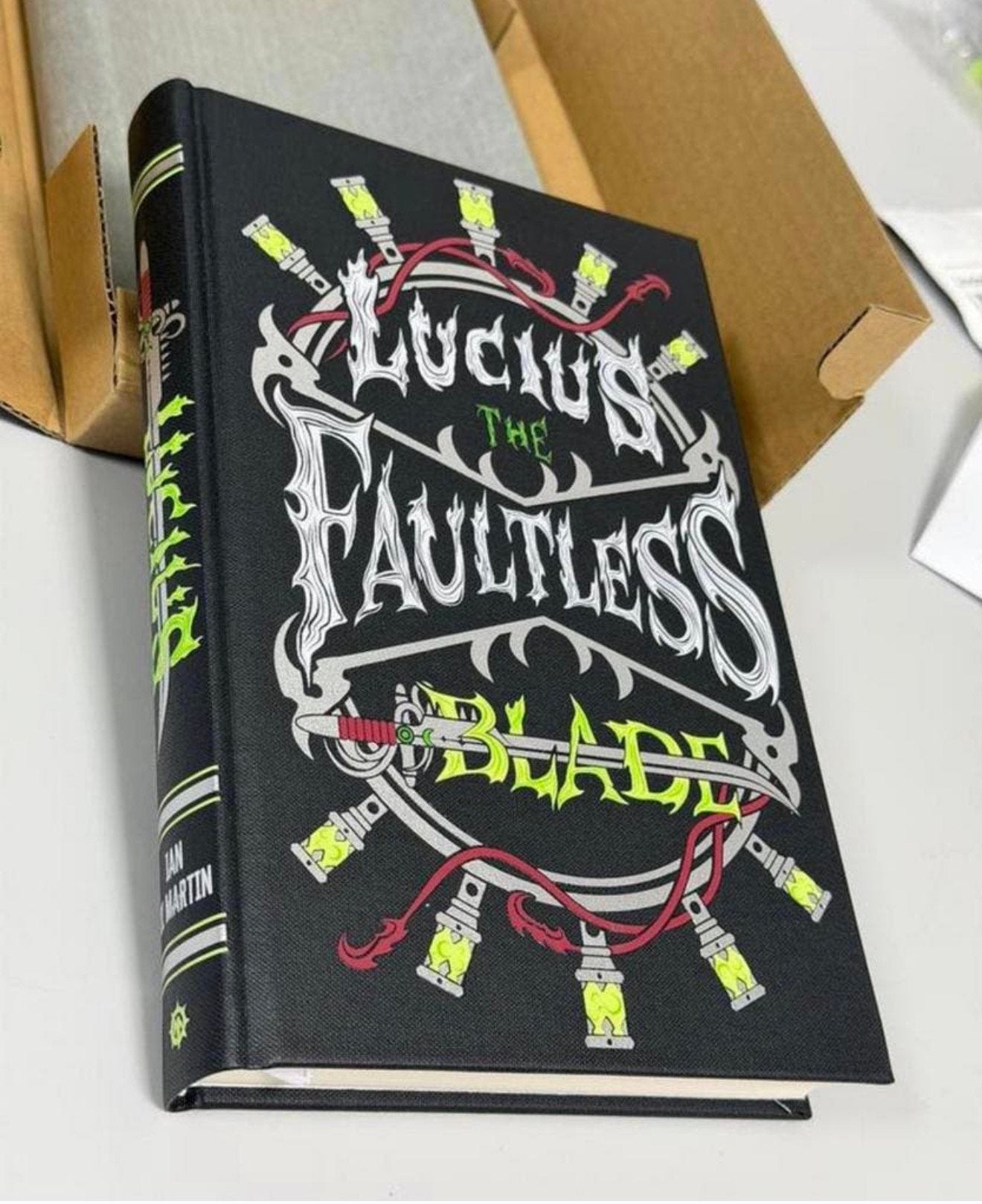 WARHAMMER 40k LUCIUS The Faultless Blade Signed Limited boek, Nieuw, Ophalen of Verzenden, Warhammer 40000, H