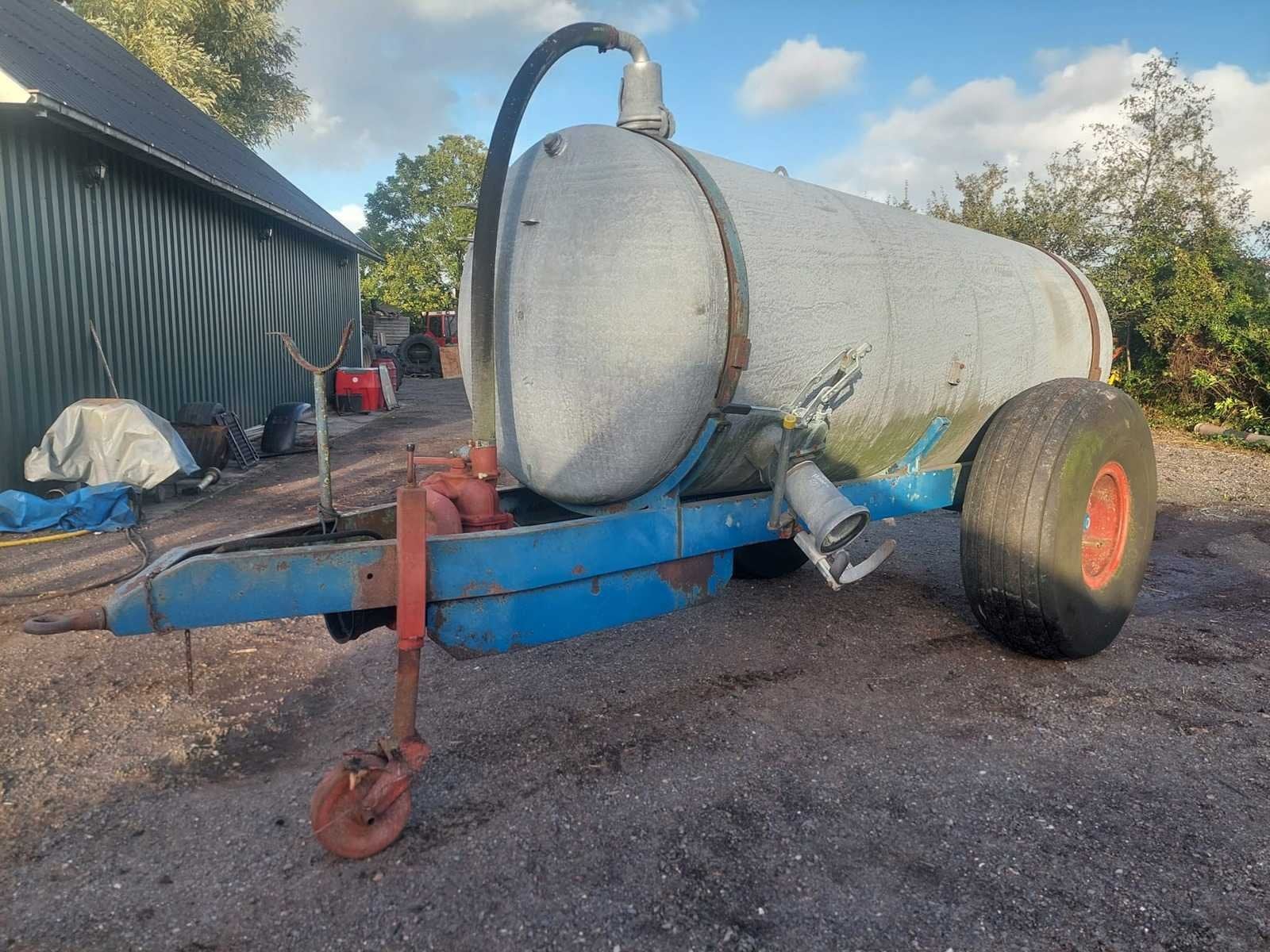Watertank 5000 liter met Vacuümpomp, Zakelijke goederen, Overige, Gewasbescherming en Bemesting