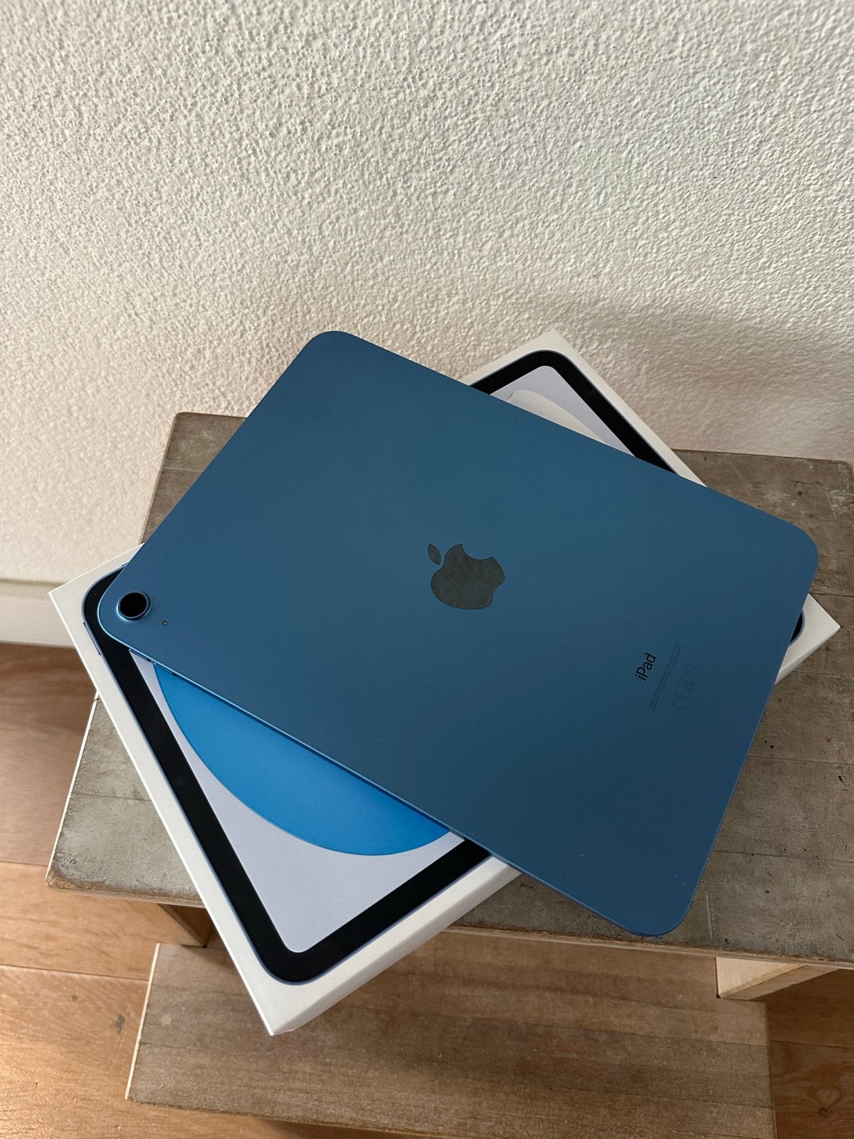 Apple iPad 10e generatie 64GB Blauw, Computers en Software, Zo goed als nieuw, 64 GB, Wi-Fi, Ophalen