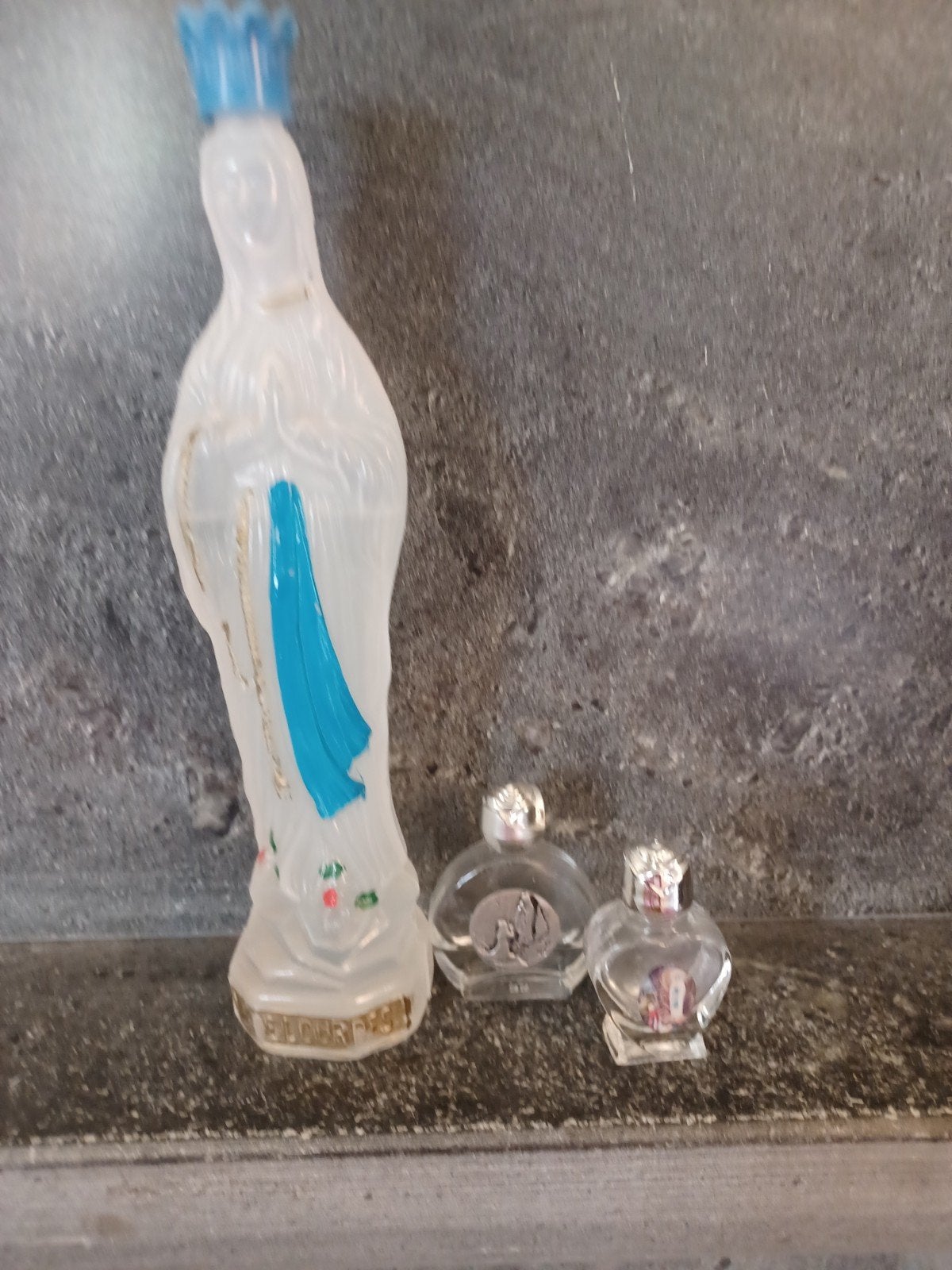 Maria Lourdes Wijwaterflessen, Antiek en Kunst, Ophalen of Verzenden