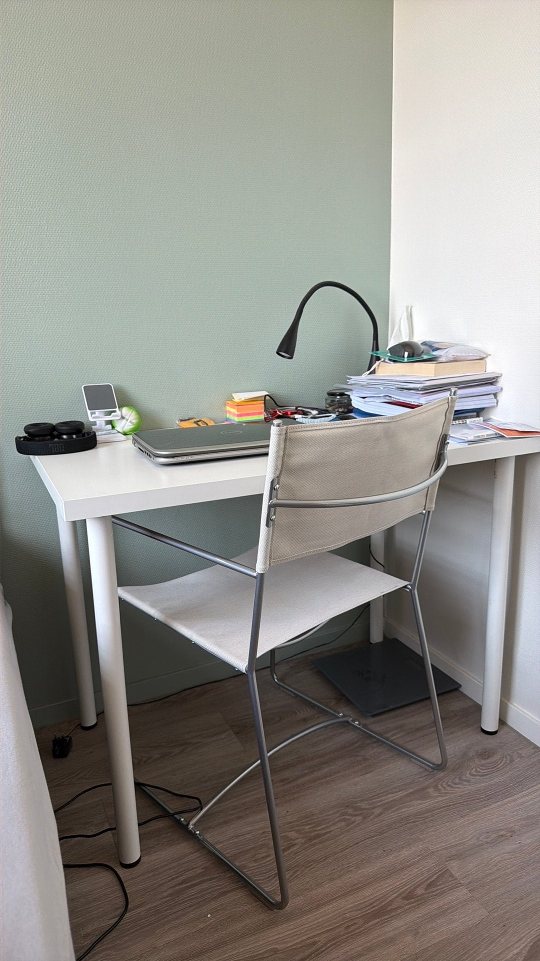 Ikea Table and chair, Ophalen of Verzenden, Zo goed als nieuw