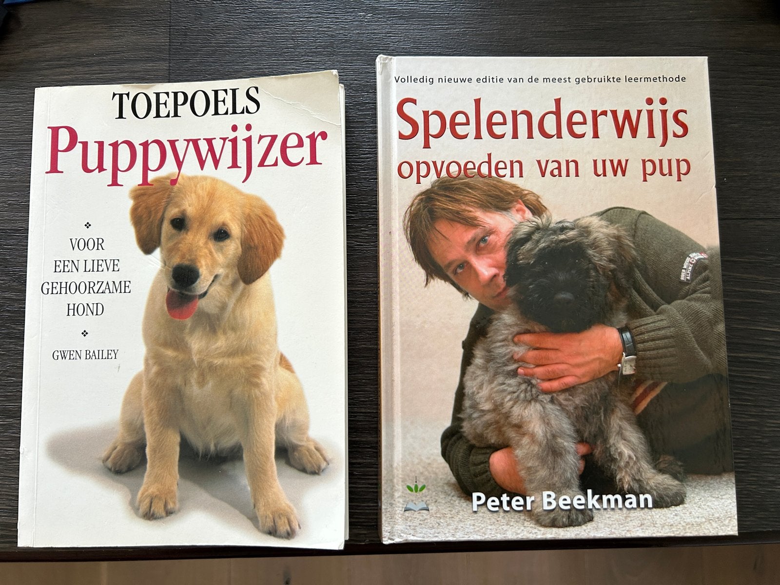 Boeken: Puppywijzer & Spelenderwijs opvoeden van uw pup, Ophalen of Verzenden, Gelezen, Honden