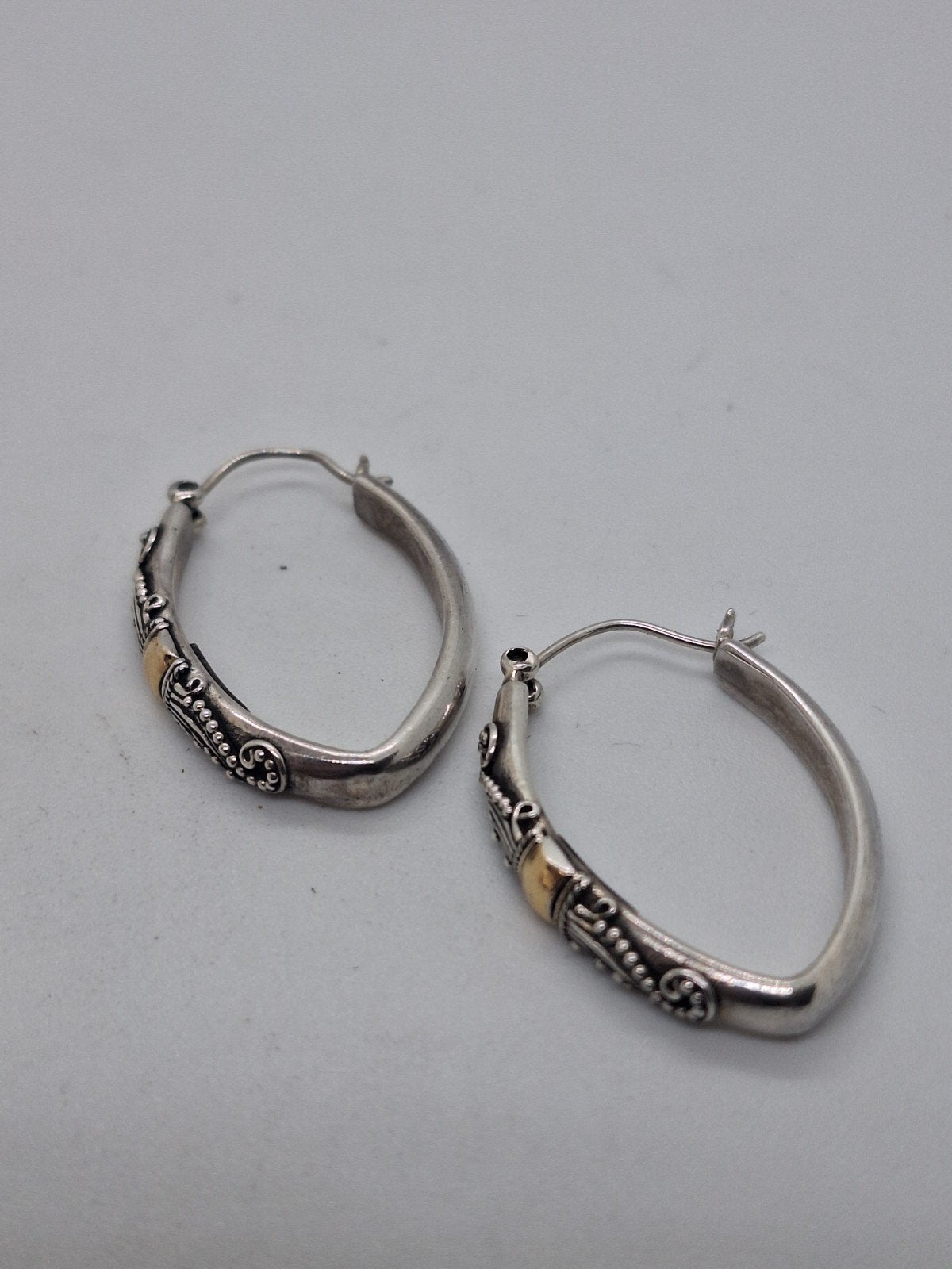 Zilveren Creolen met 14 Karaat Gouden Accent, Ophalen of Verzenden, Zilver, Zilver, Hangers