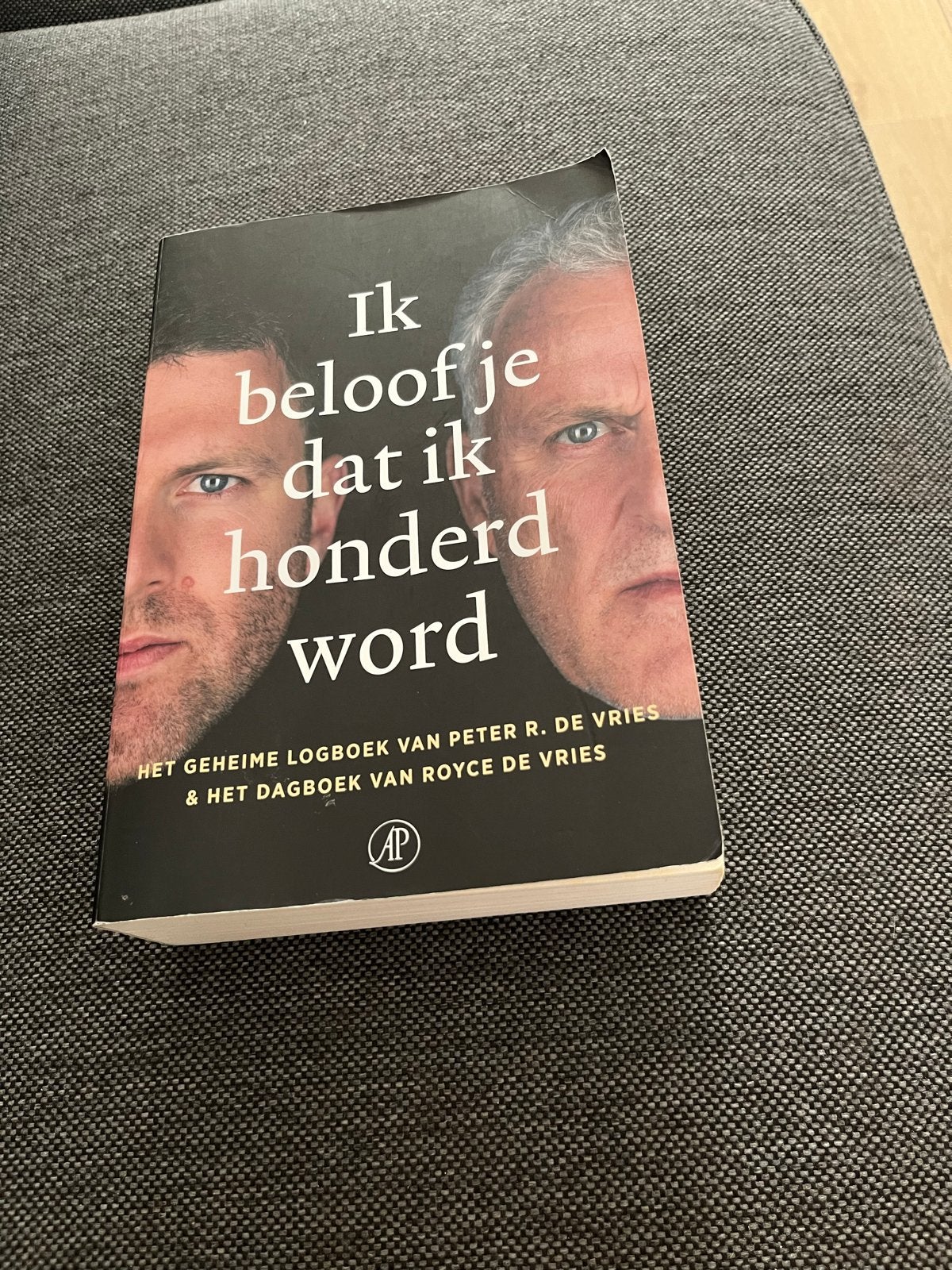Ik beloof je dat ik honderd word - Peter R. de Vries, Boeken, Ophalen of Verzenden, Zo goed als nieuw, Film, Tv en Media