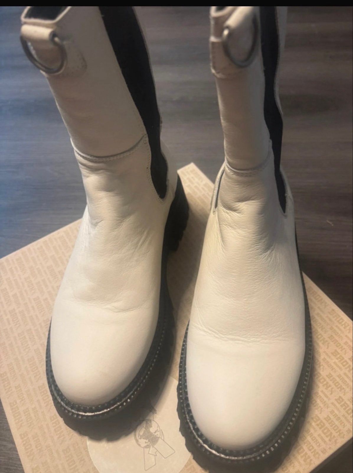 Leren witte Bronx boots - Maat 38 - Zo goed als nieuw, Ophalen of Verzenden, Zo goed als nieuw, Wit, Lage of Enkellaarzen