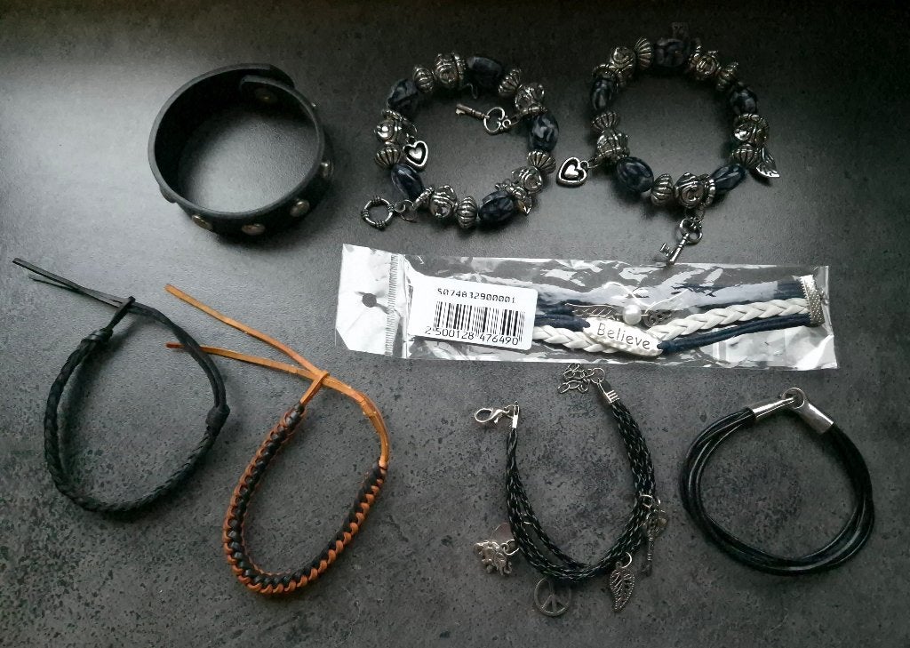 Armbanden, kettingen, oorbellen, opbergdoosje, Sieraden, Tassen en Uiterlijk, Armbanden, Zo goed als nieuw, Overige materialen