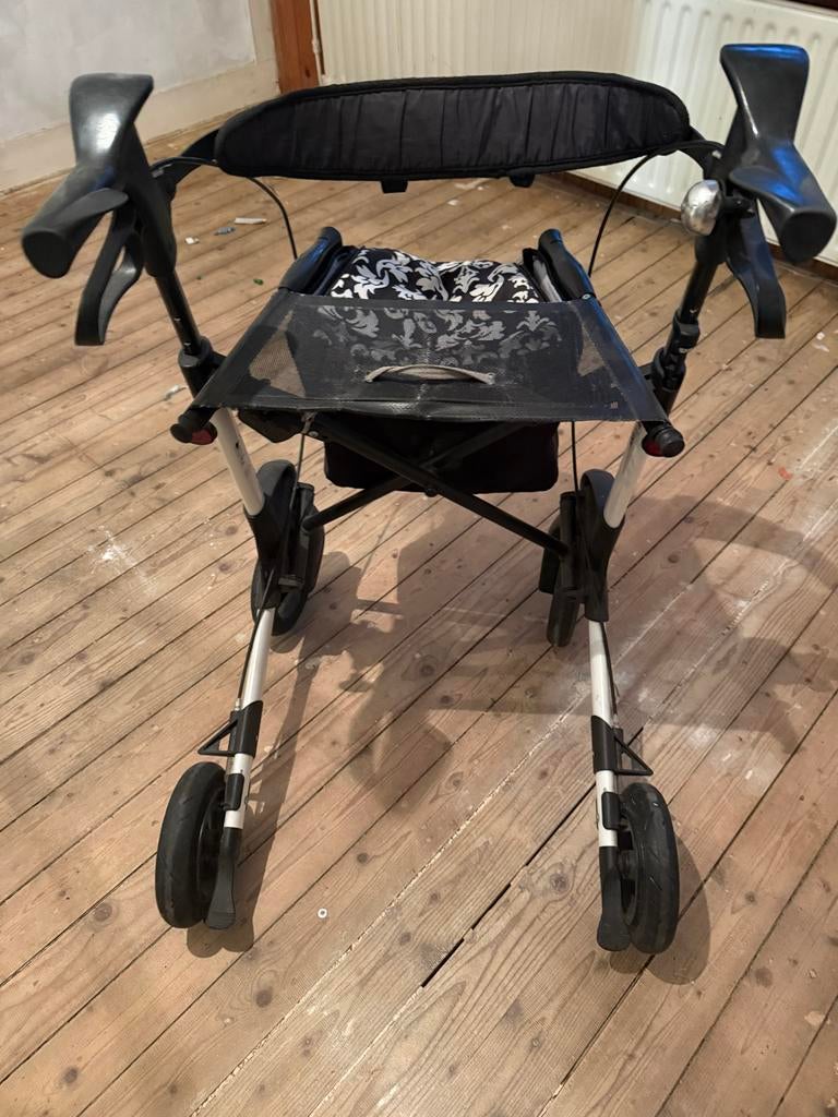 Topro troja rollator, Ophalen, Zo goed als nieuw, Duwrolstoel