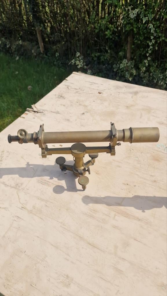 Antiek hoekmeetinstrument - Theodoliet, Ophalen