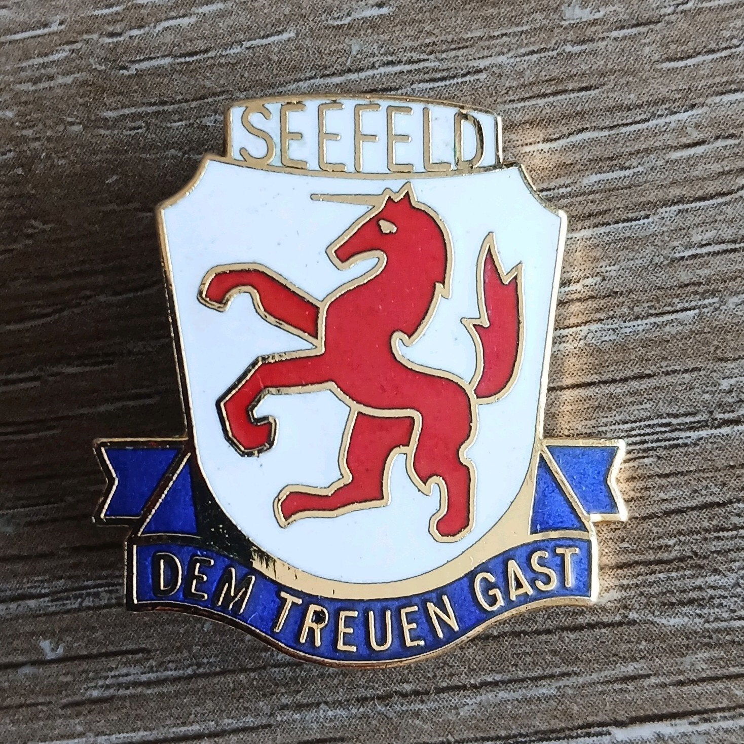 Vintage Seefeld  Dem Treuen Gast Speldje, Ophalen of Verzenden, Gebruikt, Stad of Land, Speldje of Pin