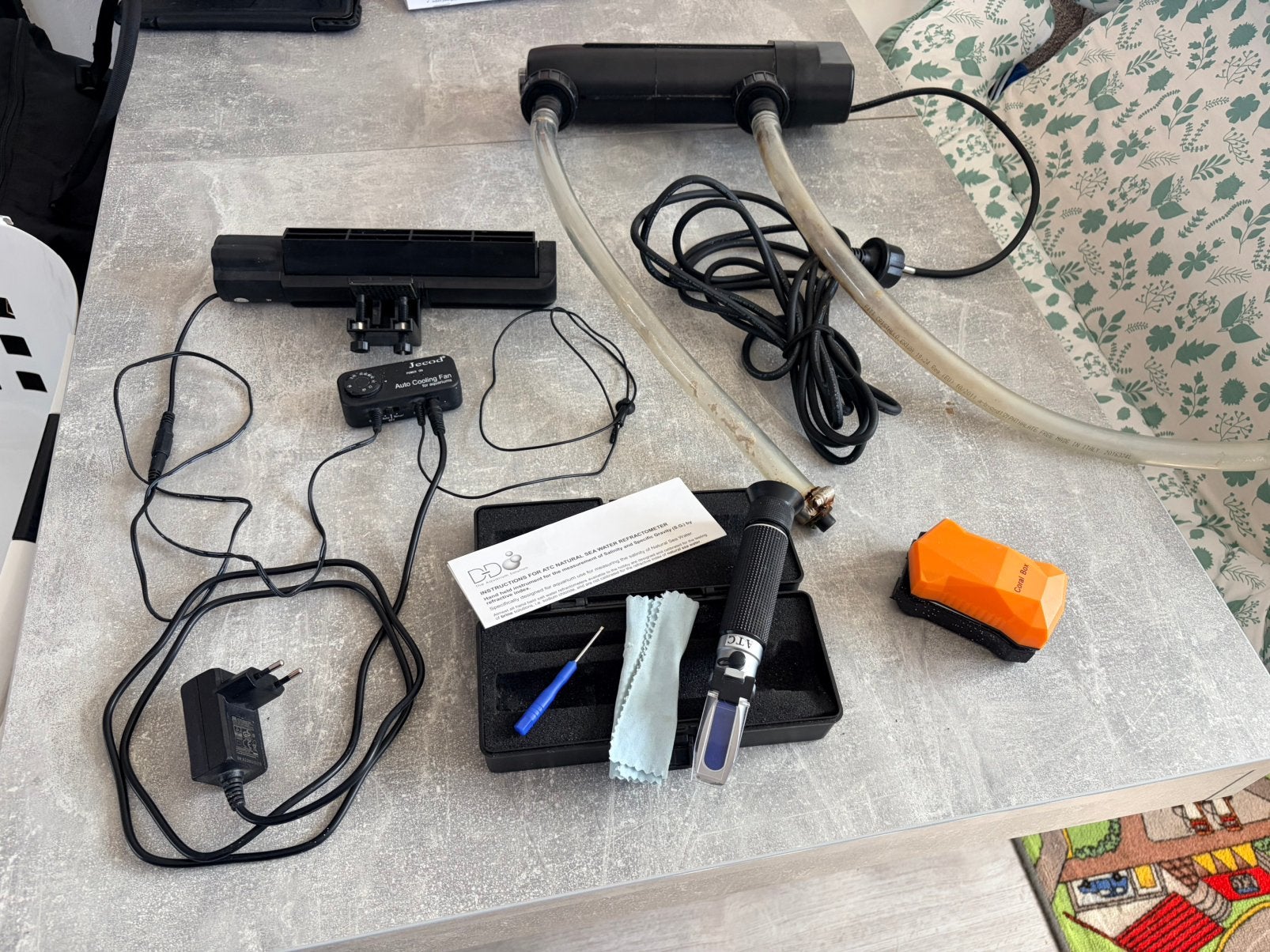 Zeeaquarium / zoetwater aquarium gerei. Koeler, UV, refracto, Dieren en Toebehoren, Ophalen of Verzenden, Zo goed als nieuw