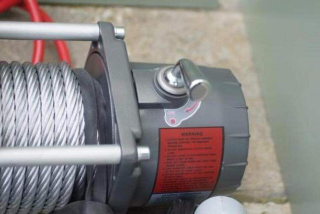 Elektrische lier 12 V 5,9 ton KOMPAKT oprijwagen draadloos, Nieuw, Ophalen of Verzenden, Kompakt runva, Info@lierenwinkel.eu
