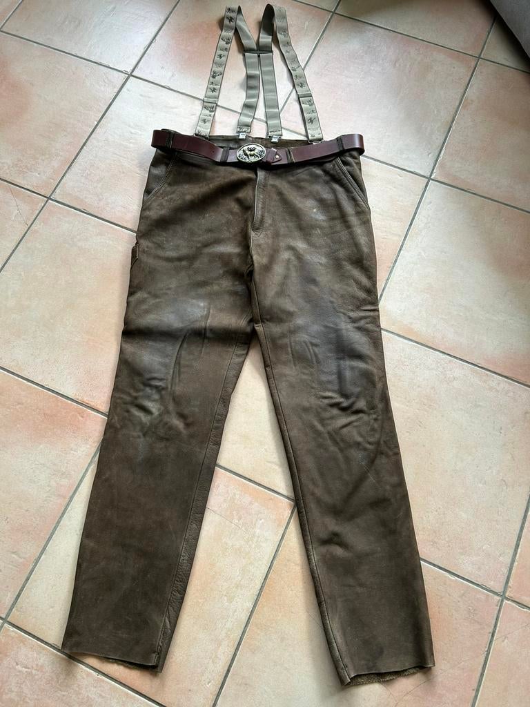 Leren heren jachtbroek met riem en bretels maat 56, Kleding | Heren, Broeken en Pantalons, Ophalen of Verzenden, Zo goed als nieuw