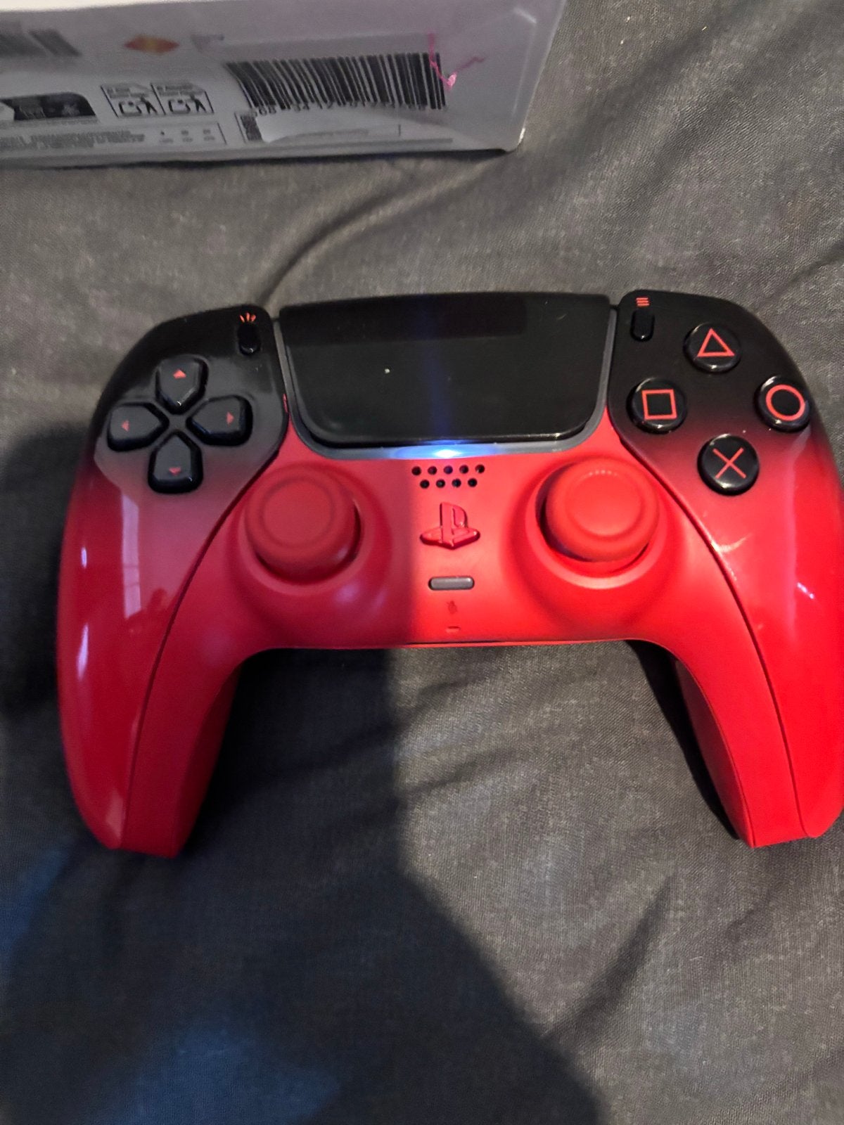 PS5 DualSense Controller Rood/zwart met Doos, Ophalen of Verzenden, Zo goed als nieuw