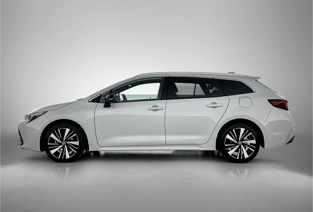 Toyota Corolla Touring Sports Hybrid 140 Dynamic | Navigatie, 12 maanden, Gebruikt, 4 cilinders, Corolla
