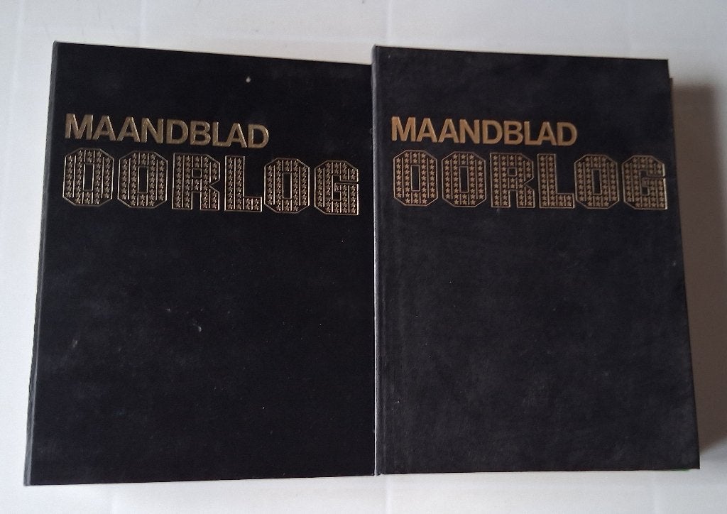Maandblad Oorlog - 2 delen - Historische uitgaven Compleet, Ophalen of Verzenden, Gebruikt, Overige merken