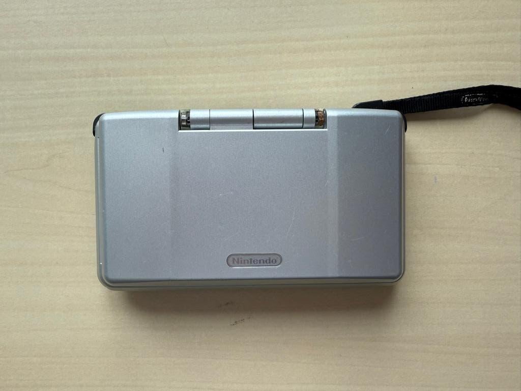 Nintendo DS Phat - defect scharnier, Ophalen of Verzenden, Zo goed als nieuw, DS Lite