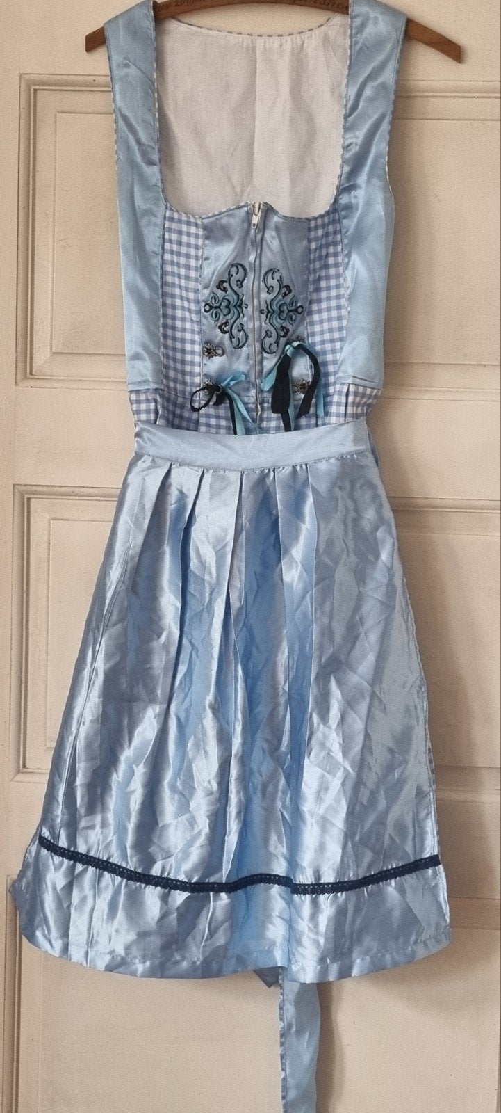 Nieuwe Dirndl maat 42 - Lichtblauw met ruitjespatroon, Blauw, Maat 42/44 (L), Nieuw, Ophalen of Verzenden