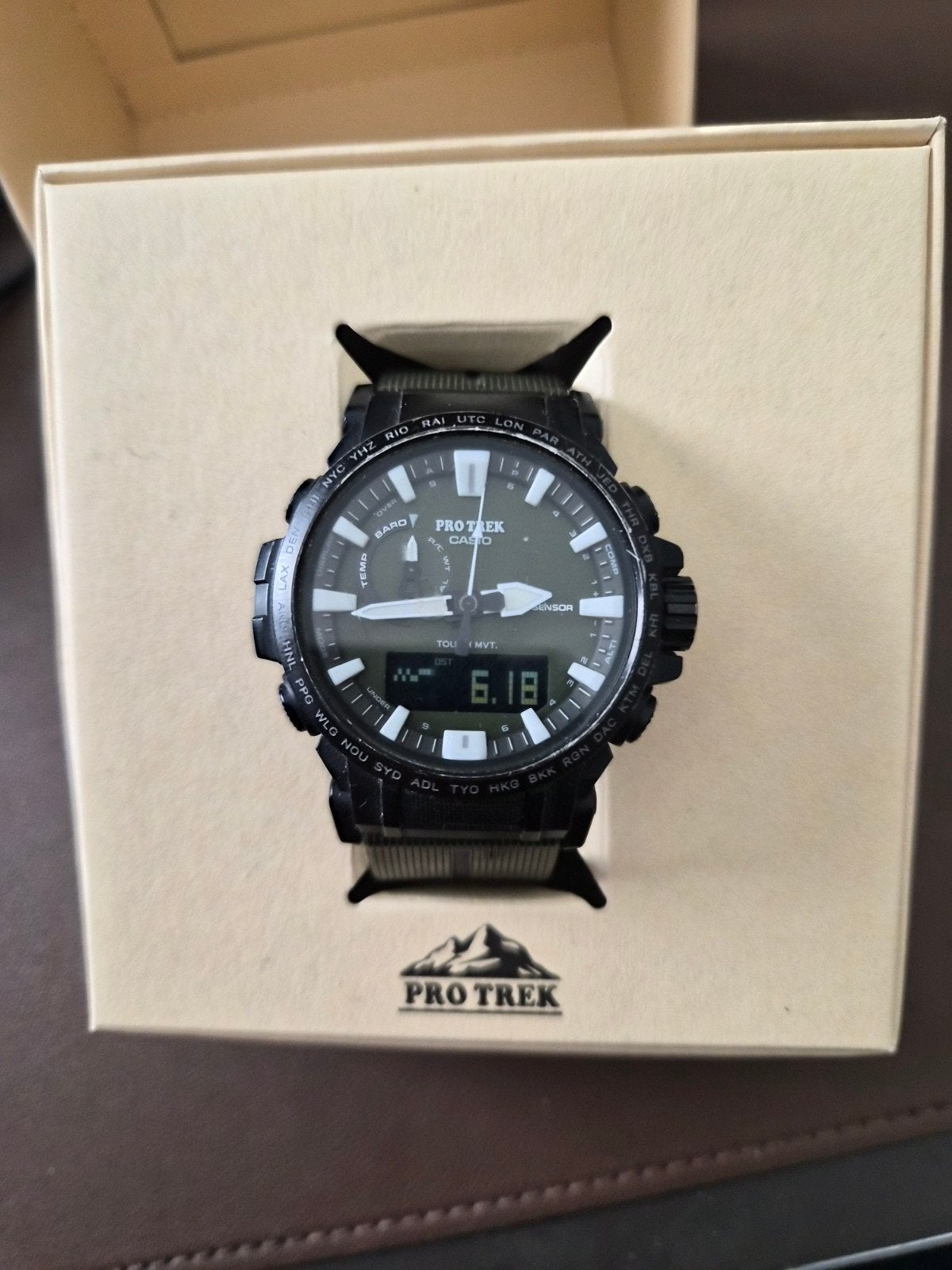 Pro Trek PRW 61-Y, Sieraden, Tassen en Uiterlijk, Horloges | Heren, Gebruikt, Verzenden, Polshorloge, Kunststof