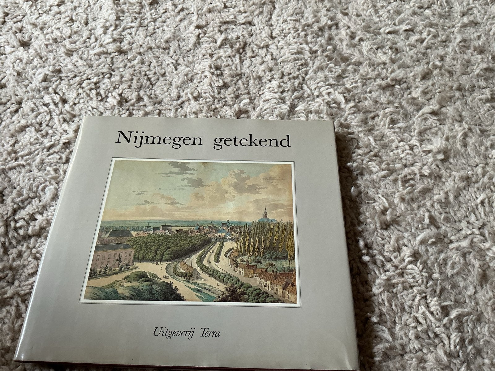 Nijmegen Getekend - Uitgeverij Terra opbr giro 555, Boeken, Ophalen of Verzenden, Zo goed als nieuw