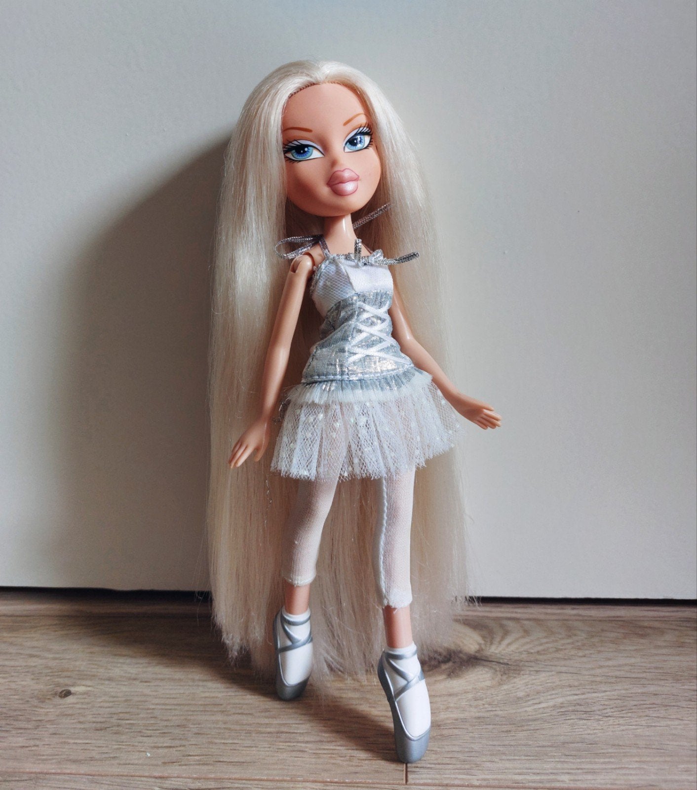 bratz celebritiez dance cloe, Verzamelen, Poppen, Ophalen of Verzenden, Zo goed als nieuw, Pop