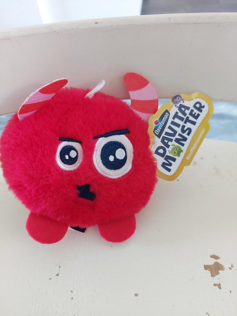 Davitamon  Monster knuffel rood, Ophalen of Verzenden, Nieuw, Overige typen