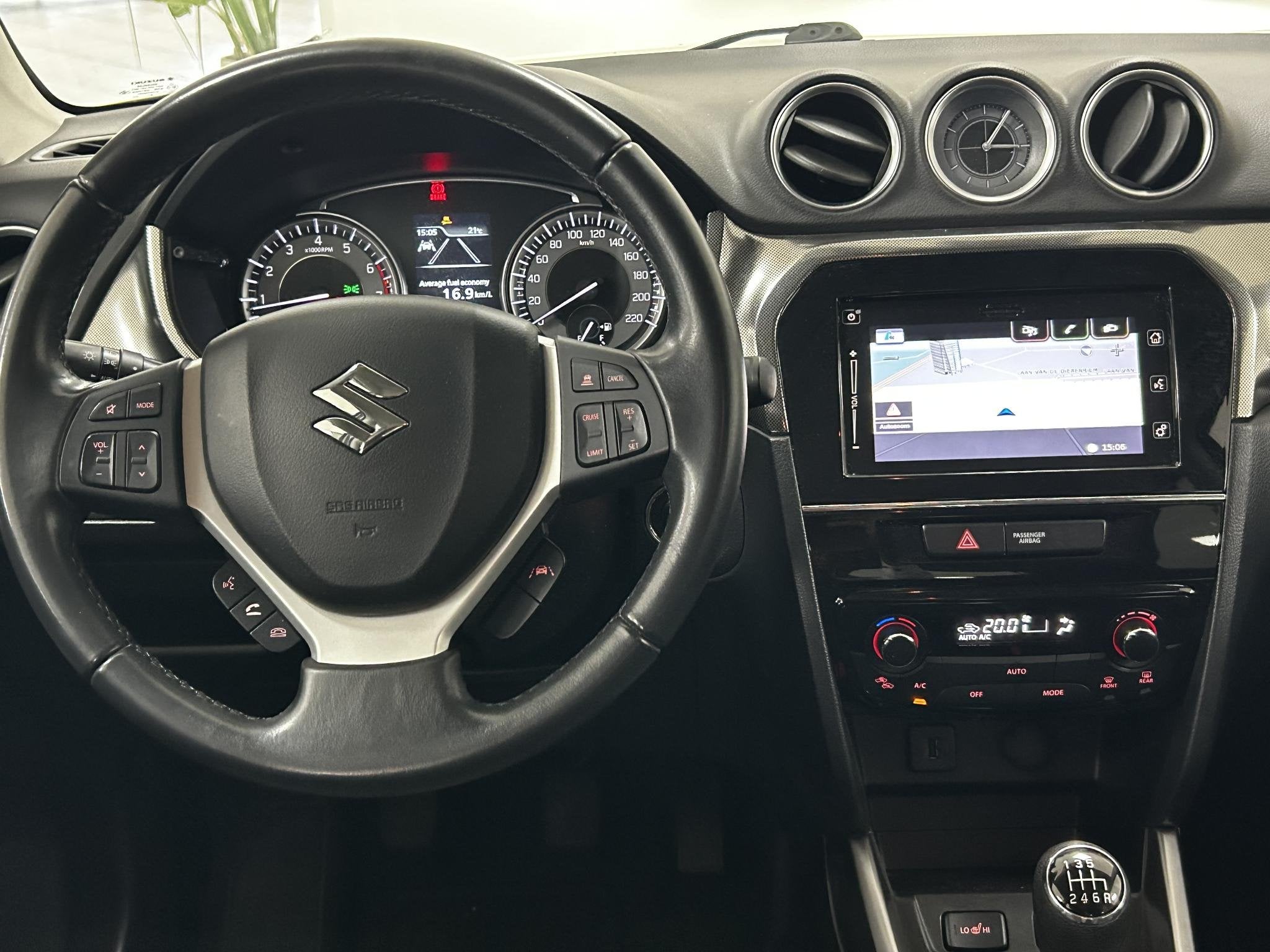 Suzuki Vitara 1.4 Boosterjet Style Smart Hybrid NAVIGATIE |, Gebruikt, 4 cilinders, 49 €/maand, Bedrijf
