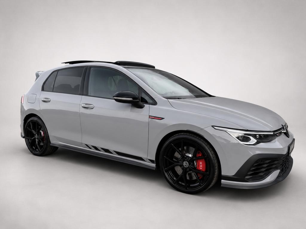 Volkswagen Golf 8 Gti Clubsport. Pano/HK/Key/Pano/HUD. FUL, 1363 kg, Zwart, 4 cilinders, 1984 cc
