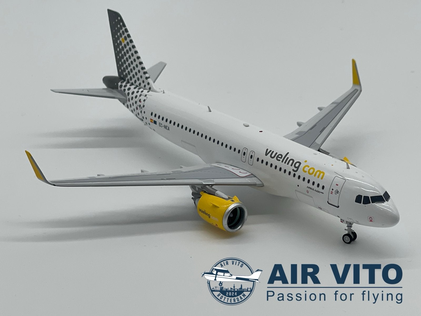 Nieuw Schaalmodel Vueling Airbus A320 - Perfect voor Verzame, 2992jb, Schaalmodel, Ophalen of Verzenden, Operations@airvito.com
